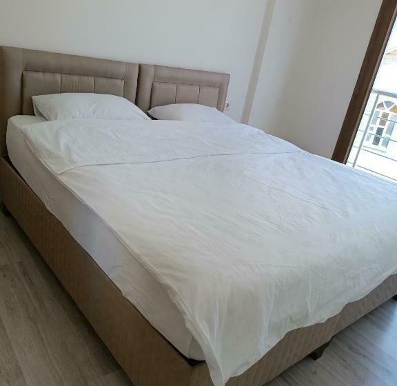 İsmail Yılmaz Apart