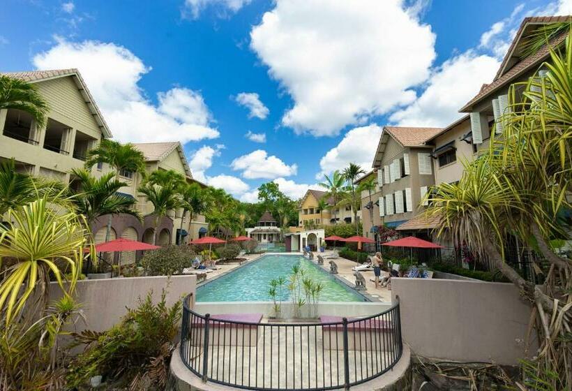 Lantana Lakes   Resort Style Living