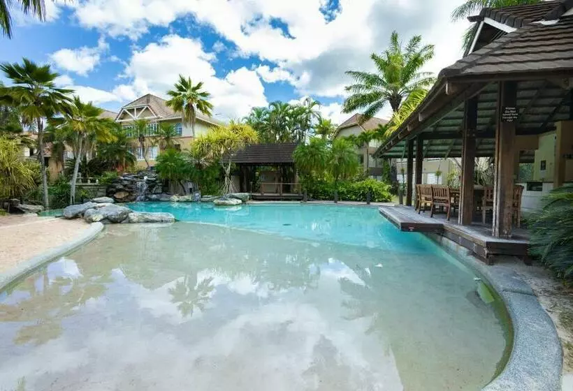 Lantana Lakes Resort Style Living