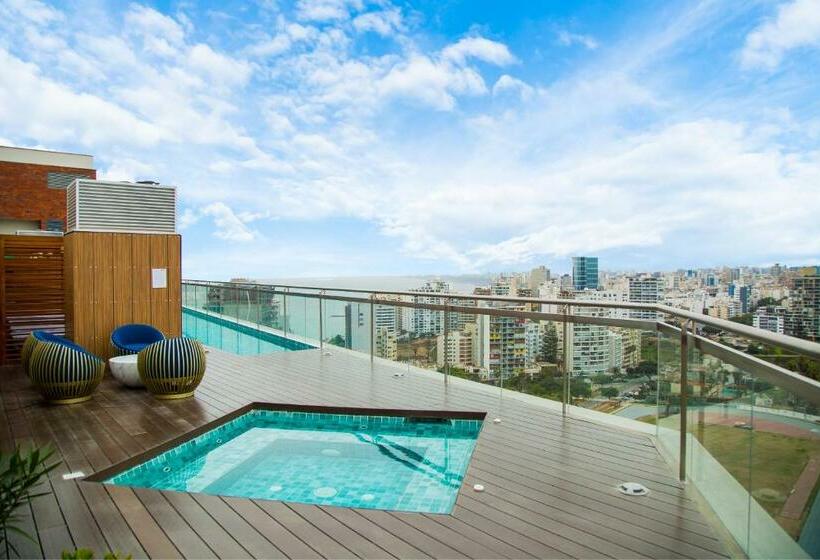 Modern Apartment In Luxury Building