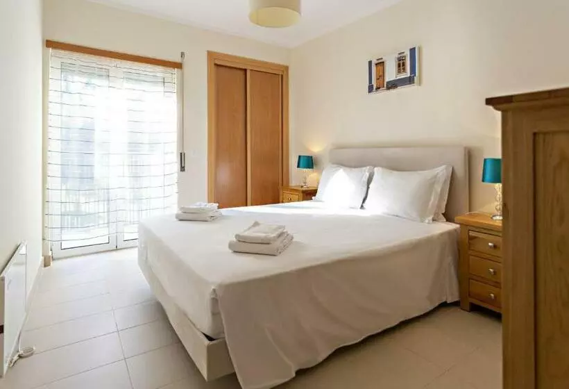 Ocean Breeze Apartment