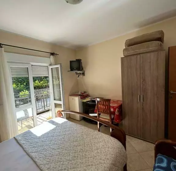 Room Jovan,on The Sea With Free We Fi