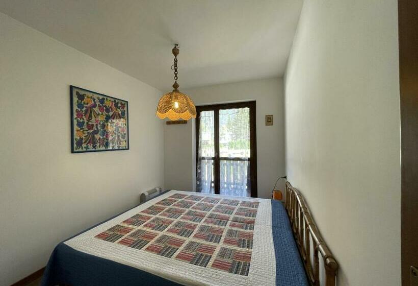 027 Trilocale, Giustino