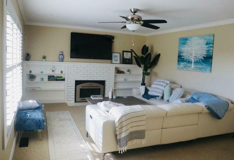 Casa Esperanza. Peaceful Get Away W/hot Tub