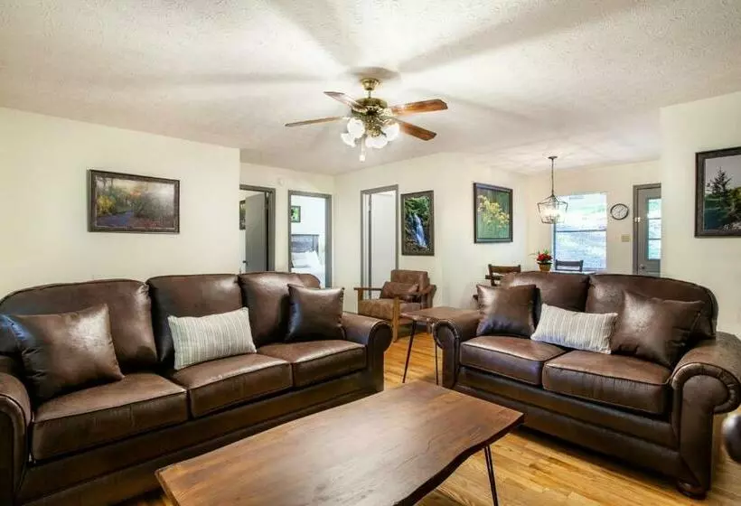 Hopp On Inn Secluded 3br Home