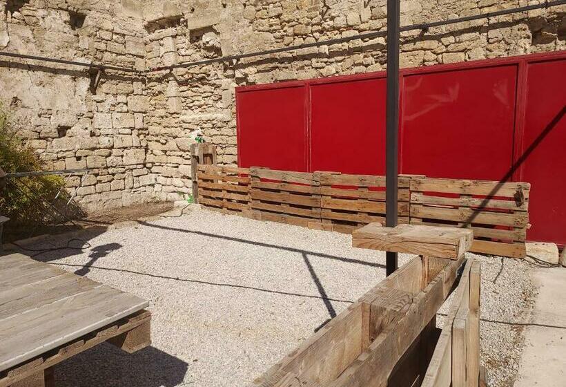 Maison Entre Nîmes Avignon Arles