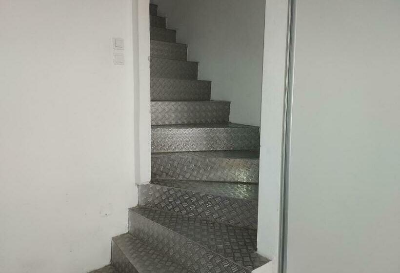 Maison Entre Nîmes Avignon Arles