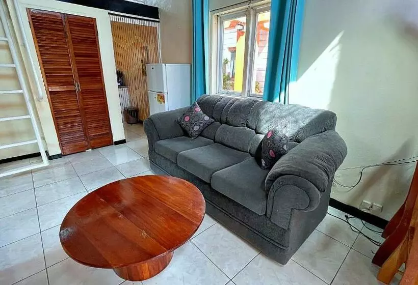 Oceanfront Condo W/ Free Parking + High Speed Wifi