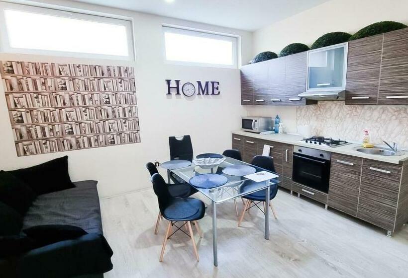 Simi Central Apartment