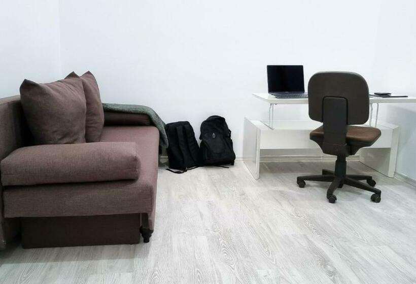 Simi Central Apartment