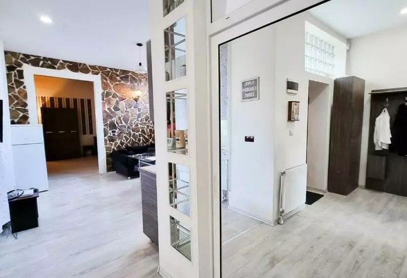 Simi Central Apartment