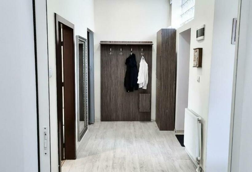 Simi Central Apartment