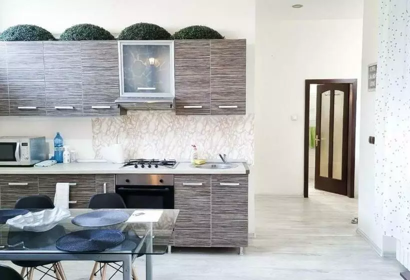 Simi Central Apartment