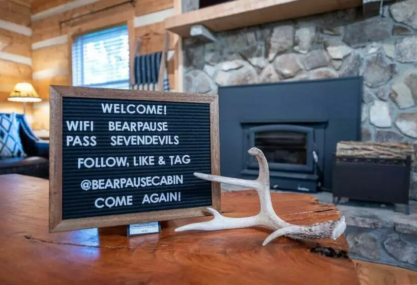 Bear Pause Cabin 3 Br/3ba Amazing View Of The Lake