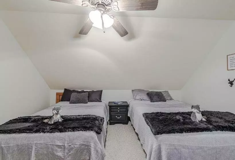 Bear Pause Cabin 3 Br/3ba Amazing View Of The Lake