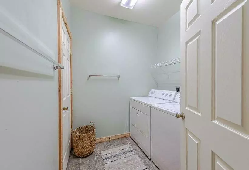 Bear Pause Cabin 3 Br/3ba Amazing View Of The Lake