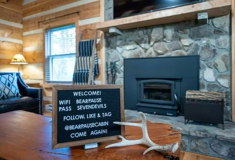 Bear Pause Cabin 3 Br/3ba Amazing View Of The Lake