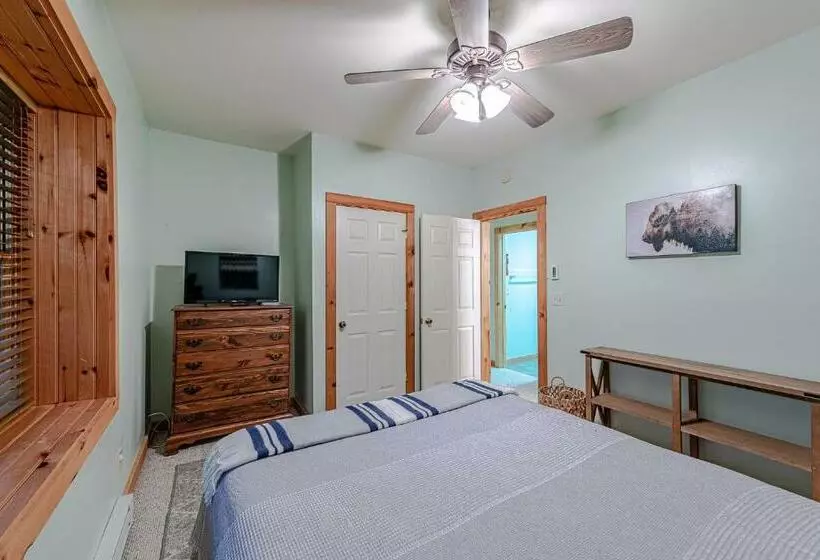 Bear Pause Cabin 3 Br/3ba Amazing View Of The Lake