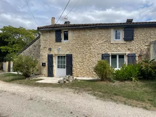Nicely Renovated Wine Grower House