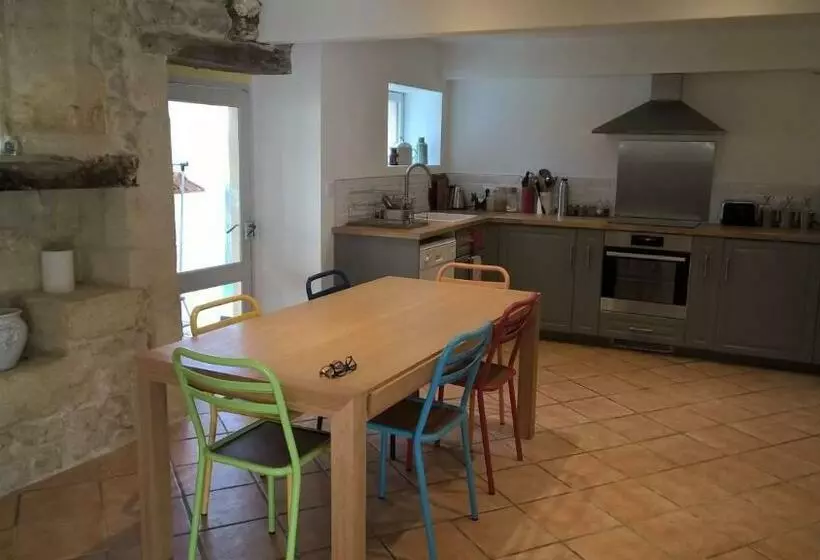Nicely Renovated Wine Grower House