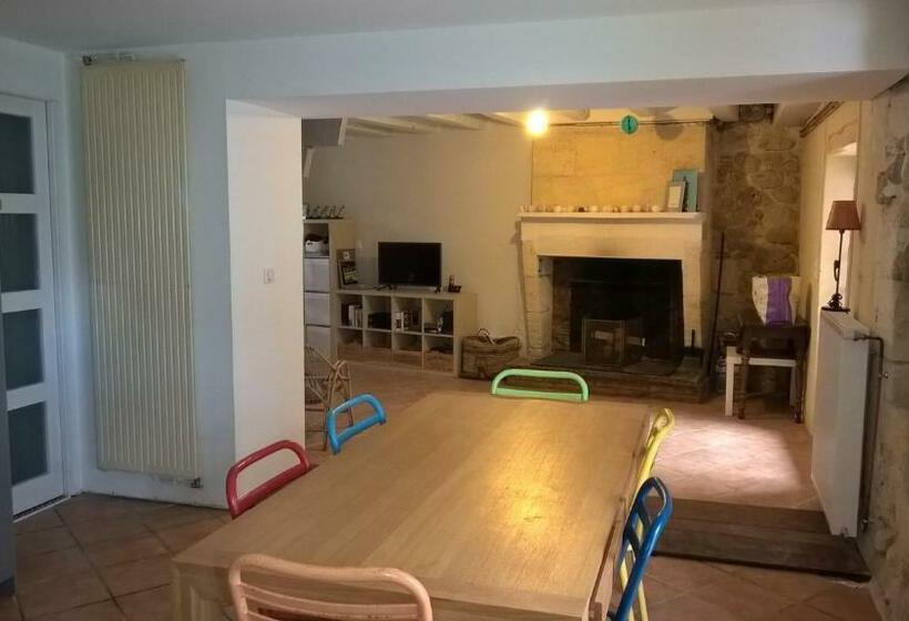 Nicely Renovated Wine Grower House