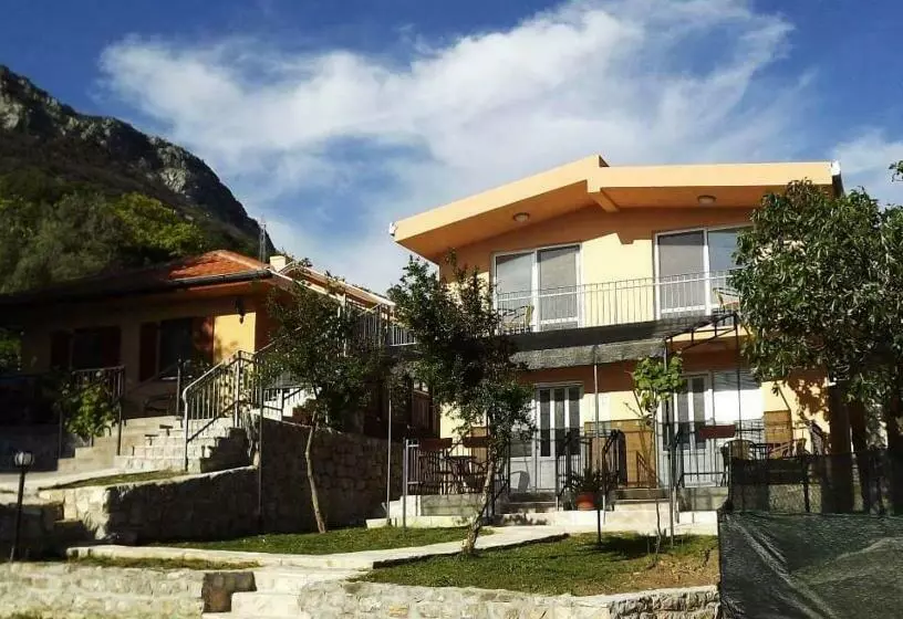 Apartmani La Vi