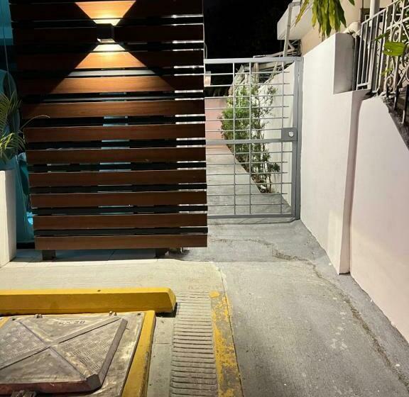 Beautiful Cozy Los Jardines, 1 Floor