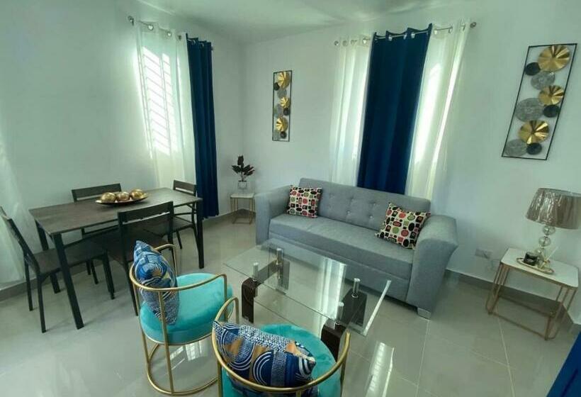 Beautiful Cozy Los Jardines, 1 Floor