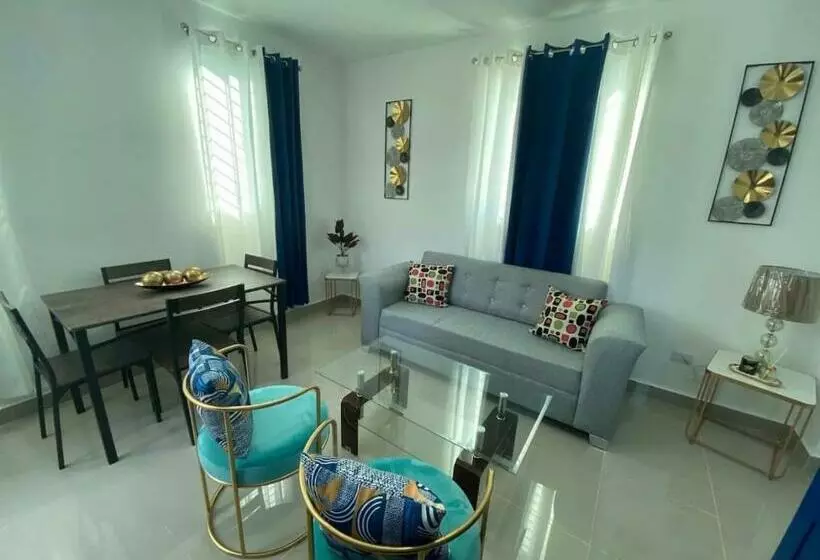 Beautiful Cozy Los Jardines, 1 Floor