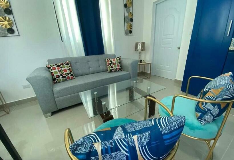 Beautiful Cozy Los Jardines, 1 Floor