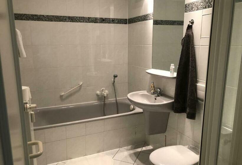 Hegelstraße 19, Prachtstraße Der Gründerzeit