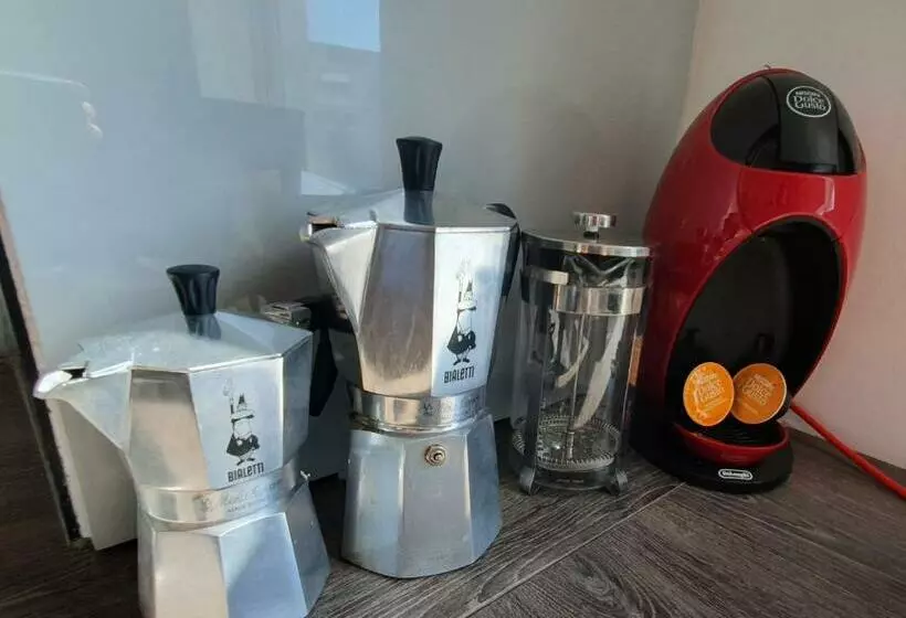 Sunny Apartment With A 10 Minute Walk To The Sea