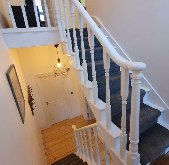 Sunny Apartment With A 10 Minute Walk To The Sea