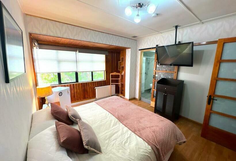 Incredible Downtown Duplex With Interior Backyard