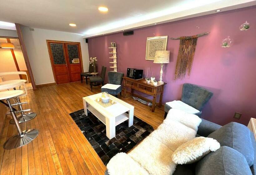 Incredible Downtown Duplex With Interior Backyard