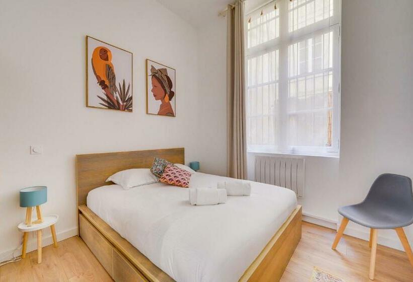 Le Venus   En Plein Coeur De Bordeaux