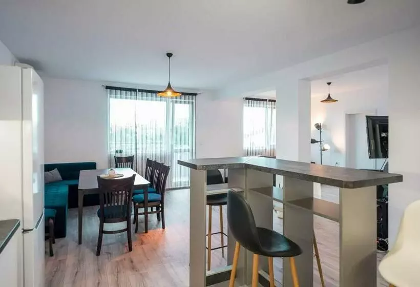 Turquoise By Rv Apartments