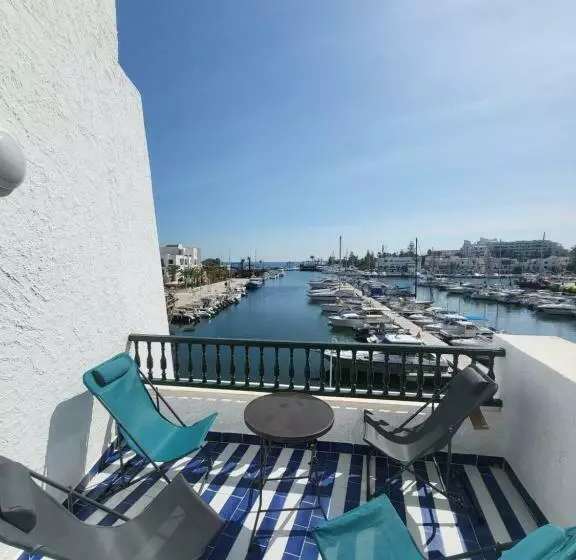 Superbe Appartement S+4 Vue Sur Le Port Kantaoui