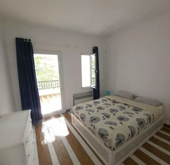 Superbe Appartement S+4 Vue Sur Le Port Kantaoui