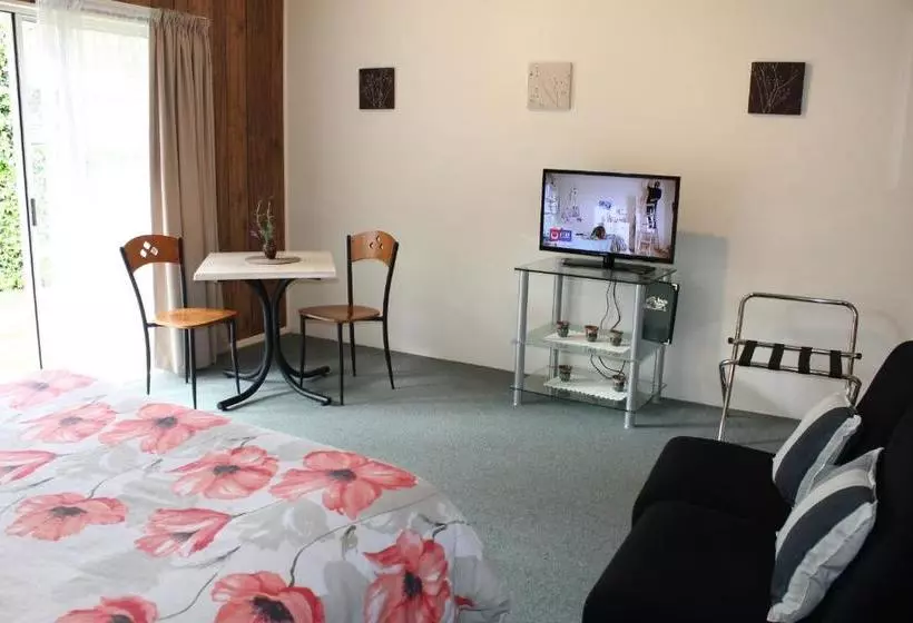 Anglers Paradise Motel