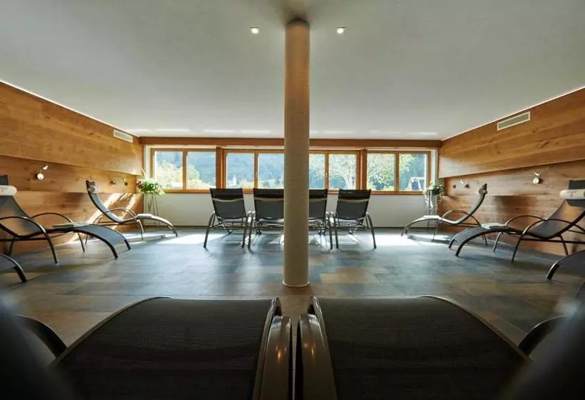 Отель Alpenblume