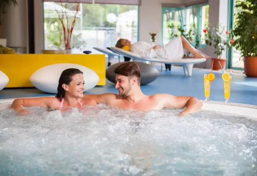 هتل Bretanide Sport & Wellness Resort All Inclusive