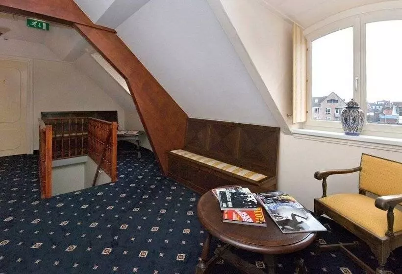 Отель De Kroon Gennep