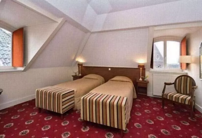 Отель De Kroon Gennep