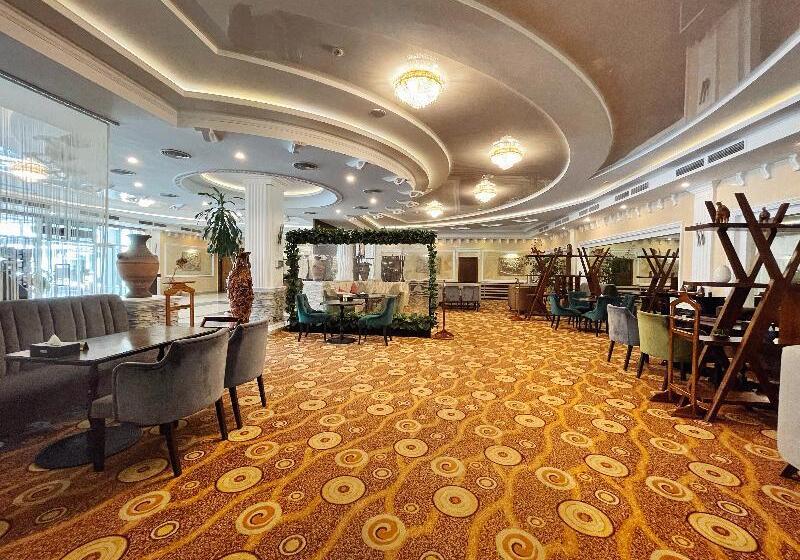 酒店 Golden Dragon