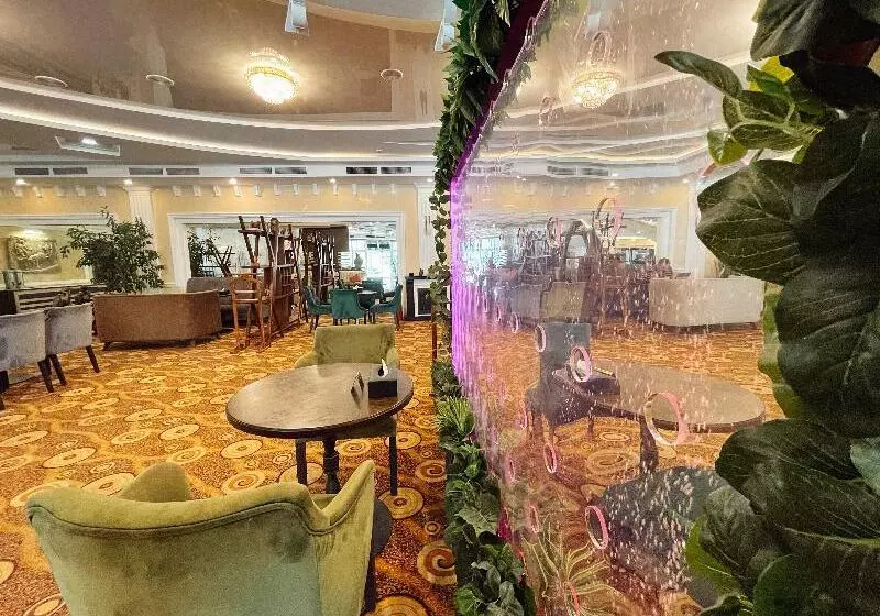 酒店 Golden Dragon