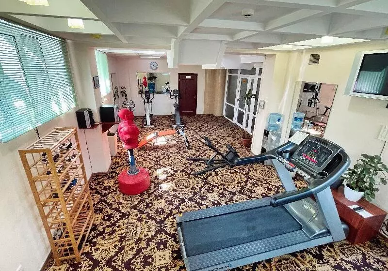 酒店 Golden Dragon