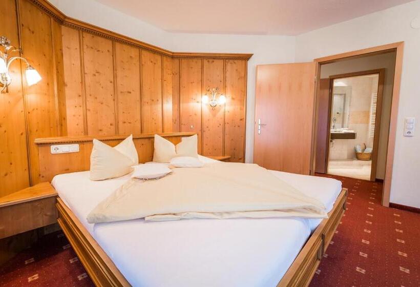 ホテル Haller S Post