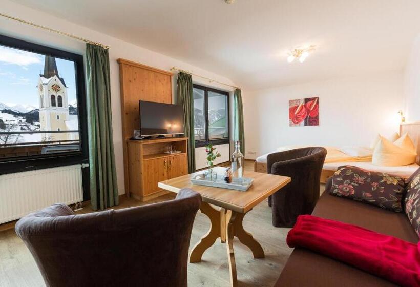 ホテル Haller S Post