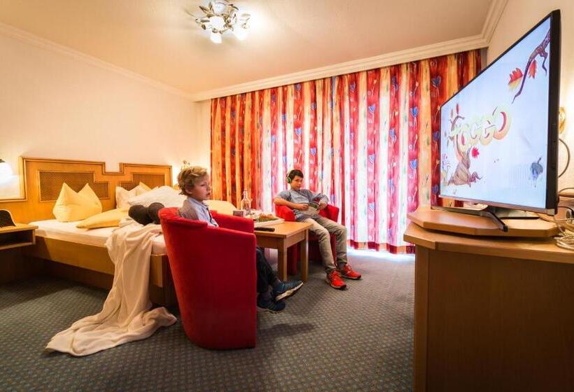 ホテル Haller S Post